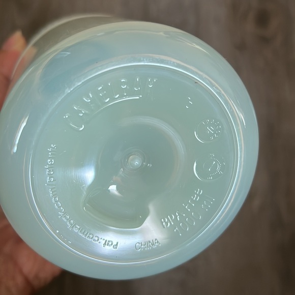 MWT CamelBak Pivot Water Bottle 32 oz, Leaf - Picture 8 of 9